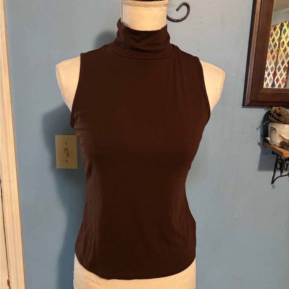 Universal Thread, Sleeveless, Turtleneck Top